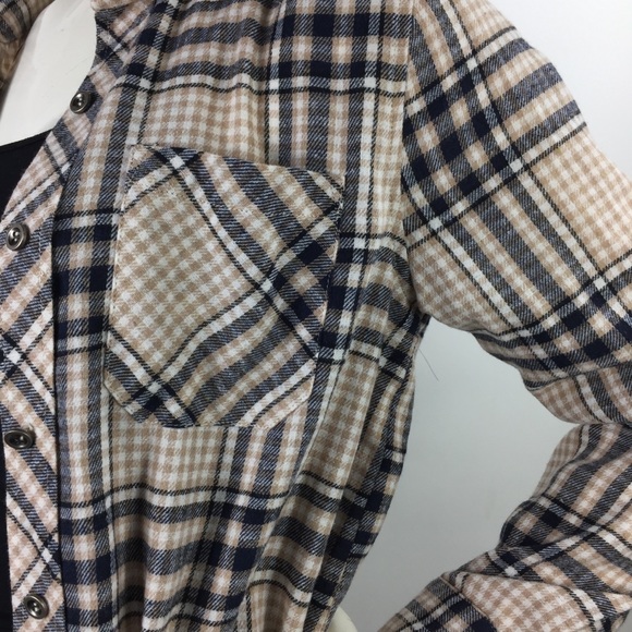 Doe & Rae Plaid Button Up Top Size S - Picture 7 of 16